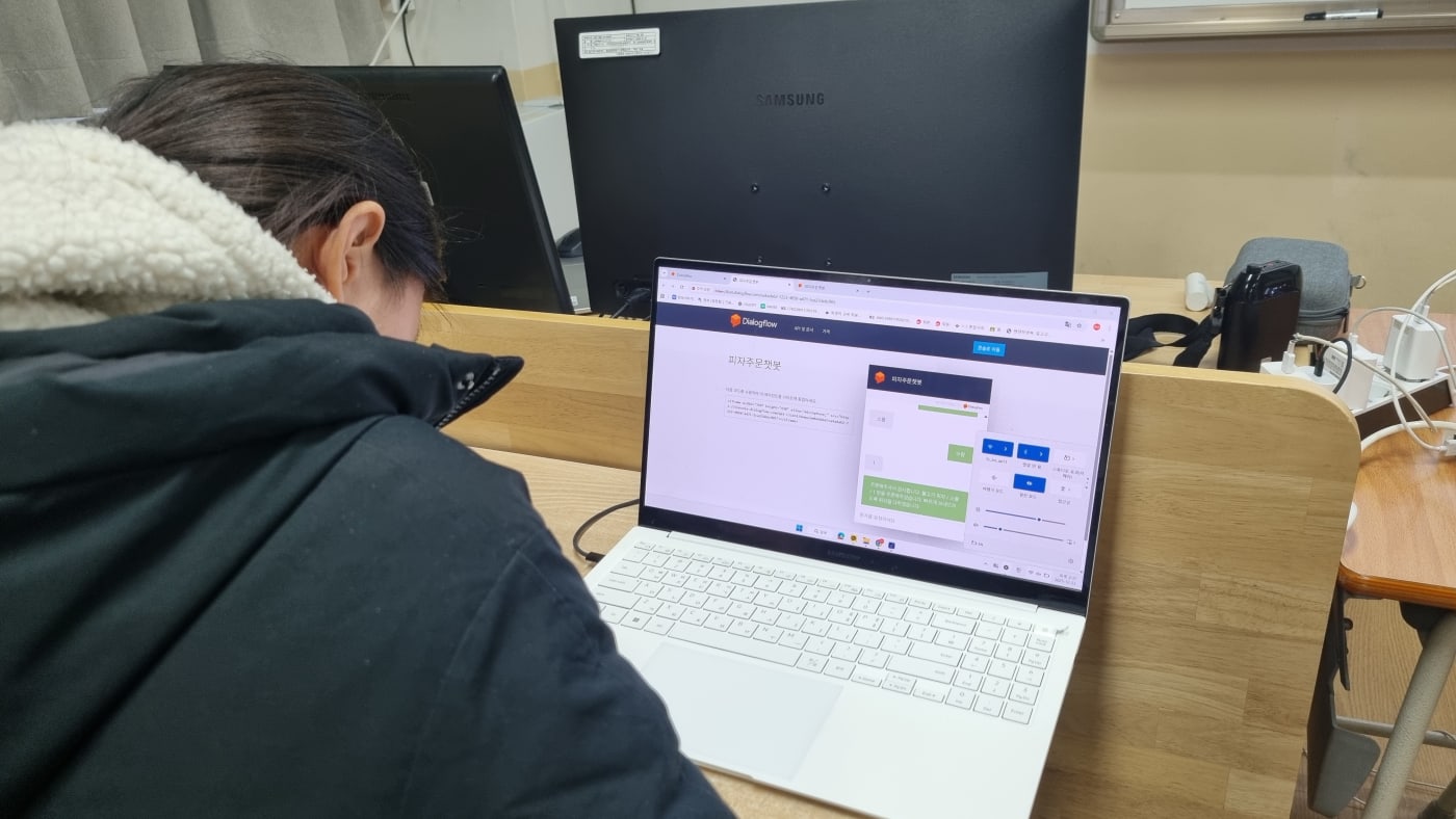 강화여자고등학교에서 진행된 제미나이와 Dialogflow로 노코딩 챗봇 제작기