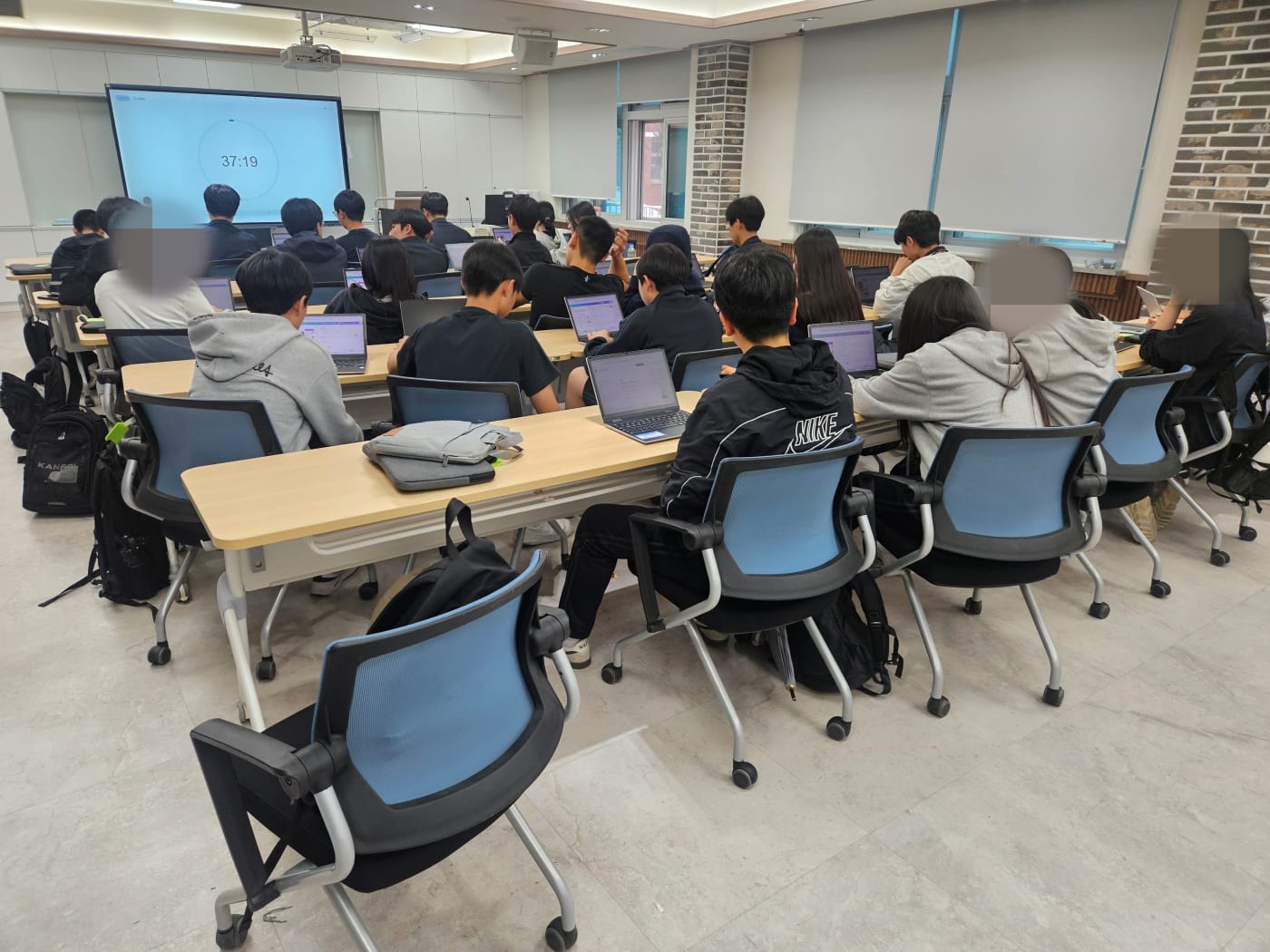 노원고등학교 인공지능 교육 한양미래연구소 Gemini 챗봇 만들기 수업으로 미래 역량 기르는 현장